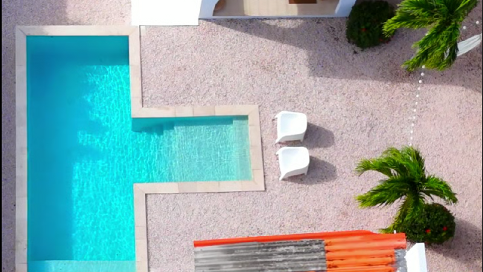 AIRBNB
